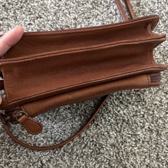 Fossil Tan/Brown Leather Crossbody Bag - Picture 7 of 13